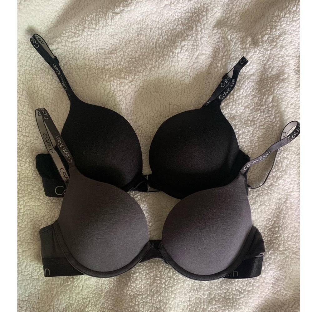 Calvin Klein / Bras / 34 B